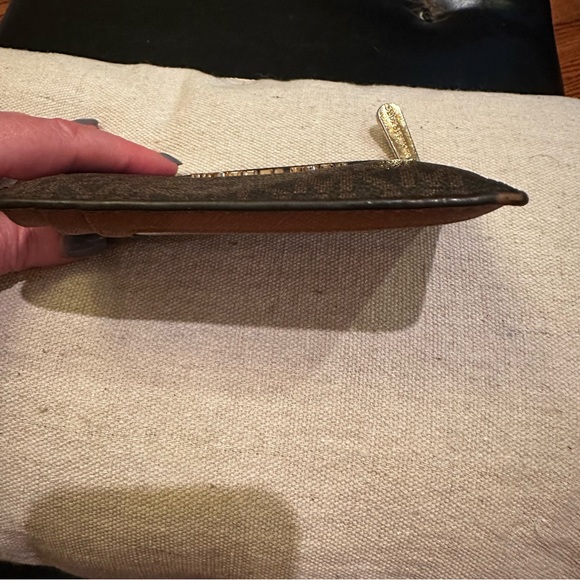 🔥Michael Kors Jet Set Travel Zip Top Coinpouch Card Case Brown Signature - Picture 8 of 12